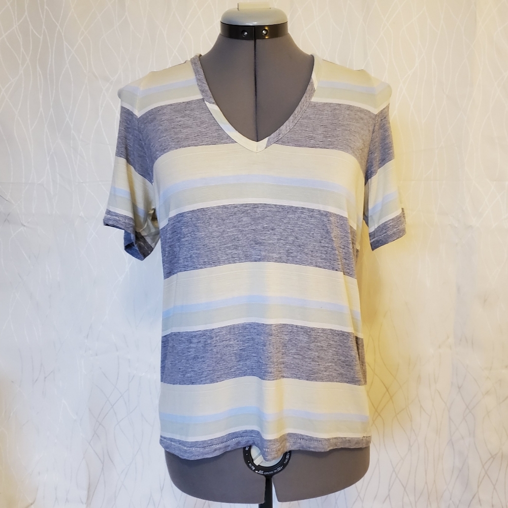 Wilfred Free V-neck Tshirt